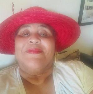 Meet your Posher, Edna